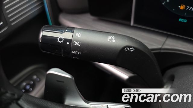 Hyundai Santafe 2025 — photo 29