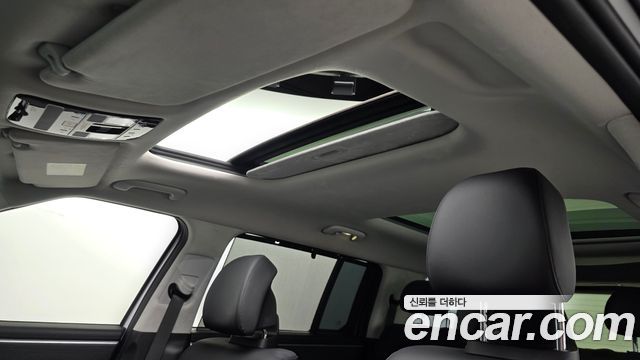 Hyundai Santafe 2025 — photo 35