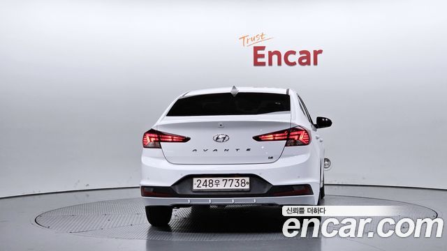 Hyundai AVANTE 2020 — photo 4