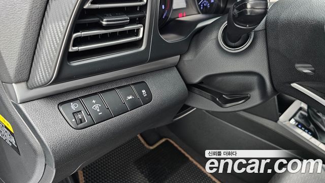 Hyundai AVANTE 2020 — photo 23