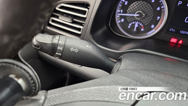 Hyundai AVANTE 2020 — photo 29