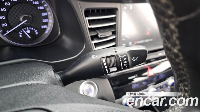 Hyundai AVANTE 2020 — photo 30