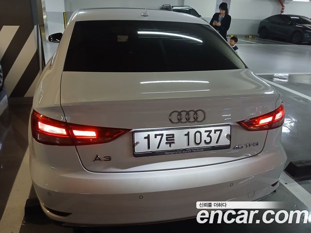 Audi A3 2018 — photo 3