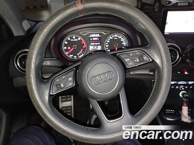 Audi A3 2018 — photo 12