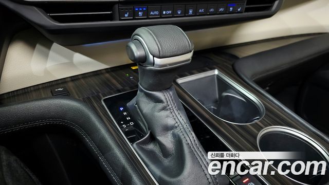Toyota Sienna 2022 — photo 12