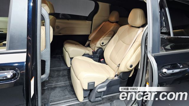 Toyota Sienna 2022 — photo 18