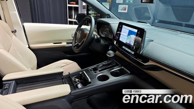 Toyota Sienna 2022 — photo 26