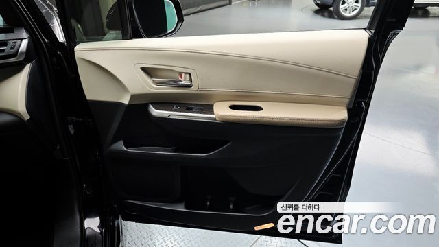 Toyota Sienna 2022 — photo 15