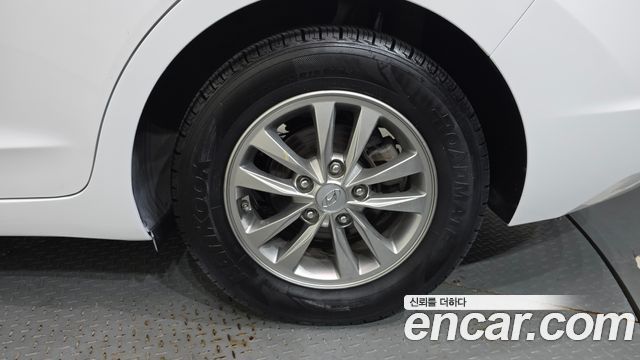 Hyundai AVANTE 2020 — photo 7
