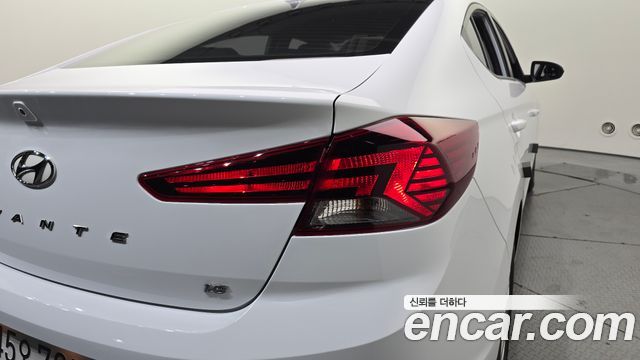Hyundai AVANTE 2020 — photo 9