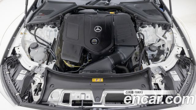 Mercedes-Benz E-Class 2026 — photo 6