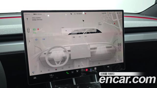 Tesla Model Y 2026 — photo 22