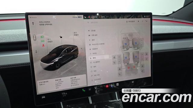 Tesla Model Y 2026 — photo 23