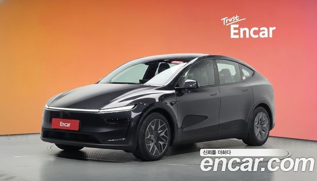 Tesla Model Y 2026 — photo 1