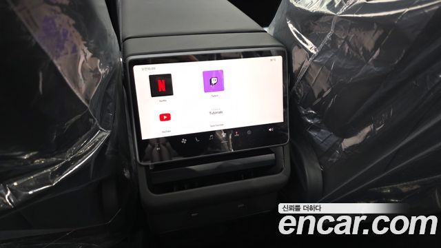 Tesla Model Y 2026 — photo 36