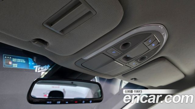 Hyundai Genesis 2016 — photo 24