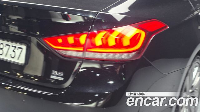 Hyundai Genesis 2016 — photo 9
