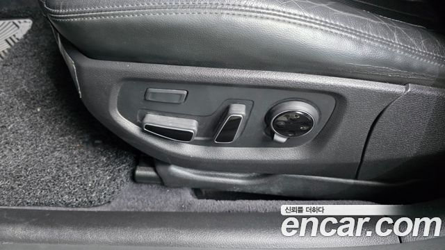 Hyundai Genesis 2016 — photo 31