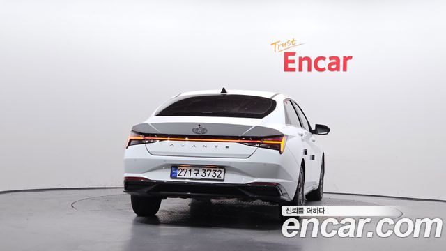Hyundai AVANTE 2021 — photo 4