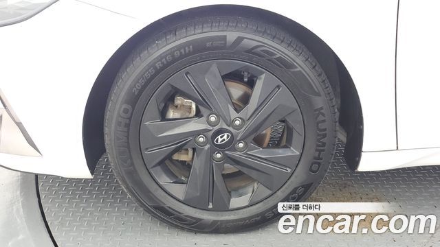 Hyundai AVANTE 2021 — photo 5