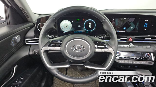 Hyundai AVANTE 2021 — photo 11