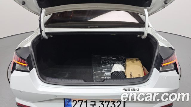 Hyundai AVANTE 2021 — photo 20