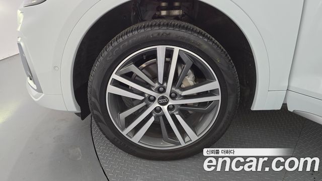 Audi Q5 2023 — photo 5