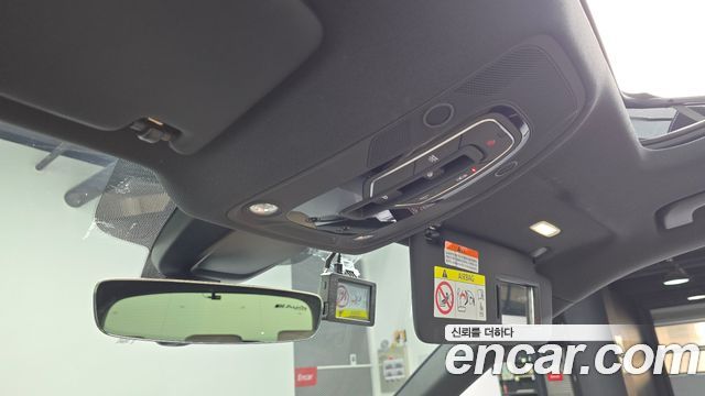 Audi Q5 2023 — photo 17