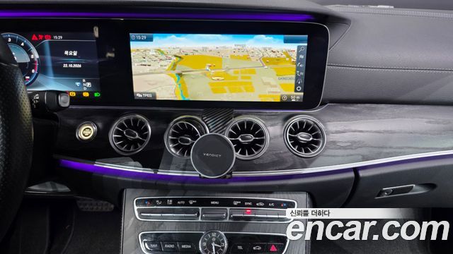 Mercedes-Benz E-Class 2017 — photo 14