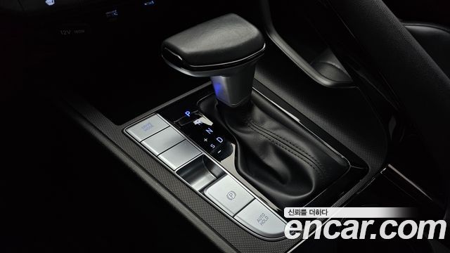 Hyundai AVANTE 2023 — photo 12