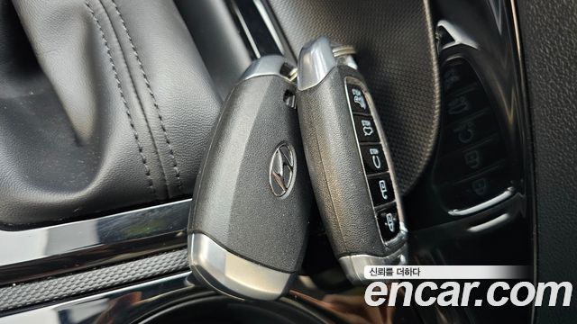 Hyundai AVANTE 2023 — photo 25