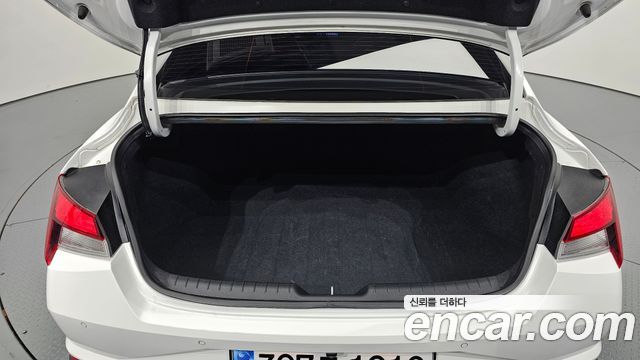 Hyundai AVANTE 2023 — photo 26