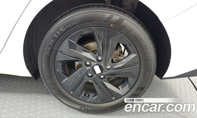 Hyundai AVANTE 2023 — photo 7