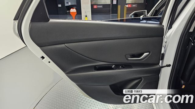 Hyundai AVANTE 2023 — photo 15