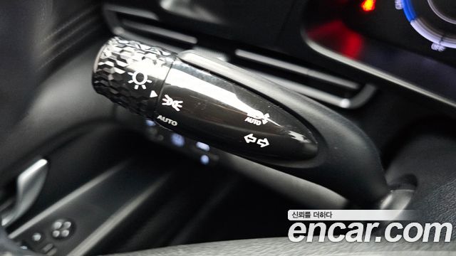 Hyundai AVANTE 2023 — photo 28