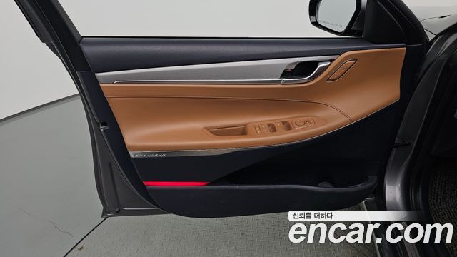 Hyundai Grandeur 2017 — photo 14