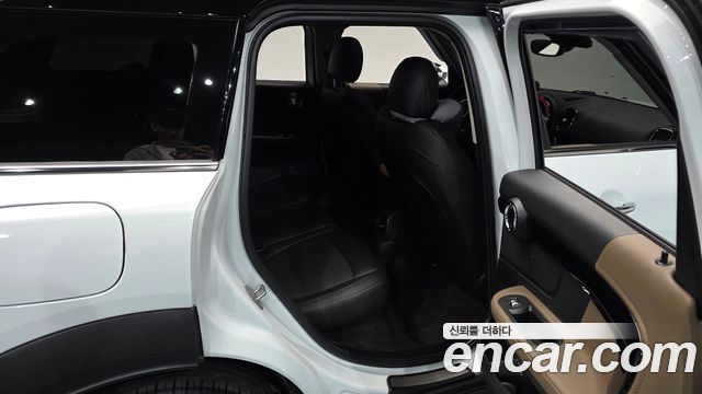 Mini Countryman 2019 — photo 12