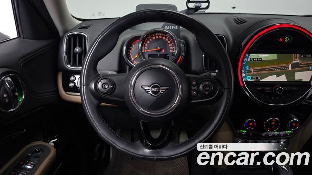 Mini Countryman 2019 — photo 13