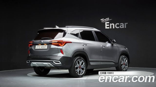 Kia Seltos 2020 — photo 2