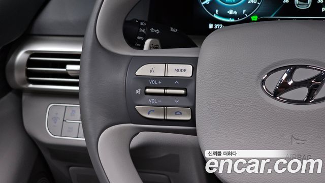 Hyundai Nexo 2023 — photo 25