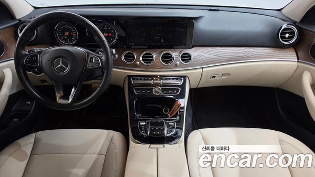 Mercedes-Benz E-Class 2018 — photo 7