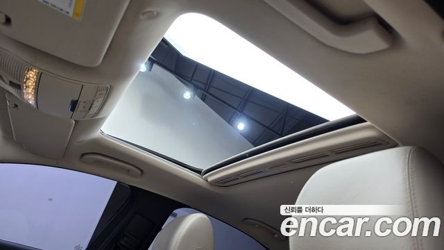 Mercedes-Benz E-Class 2018 — photo 17