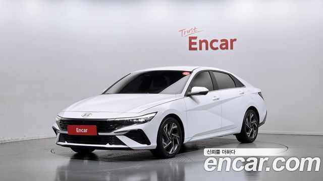 Hyundai AVANTE 2024 — photo 1
