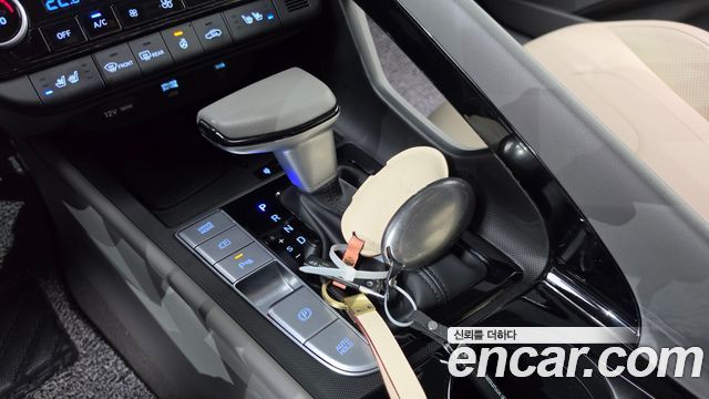 Hyundai AVANTE 2024 — photo 12