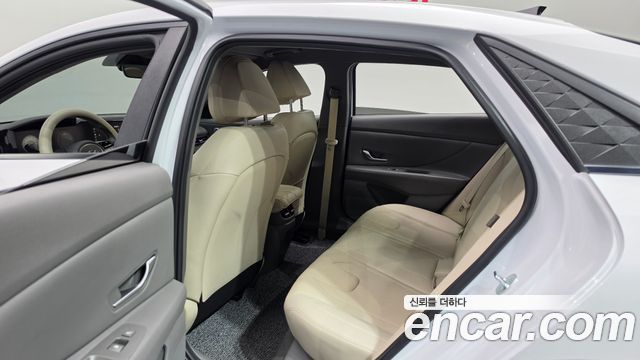 Hyundai AVANTE 2024 — photo 17