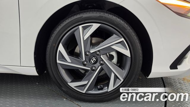 Hyundai AVANTE 2024 — photo 7