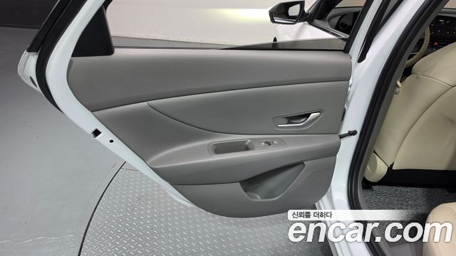 Hyundai AVANTE 2024 — photo 15