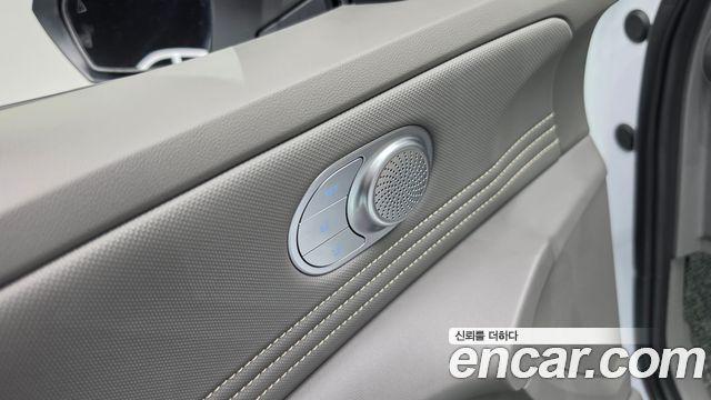 Hyundai AVANTE 2024 — photo 27