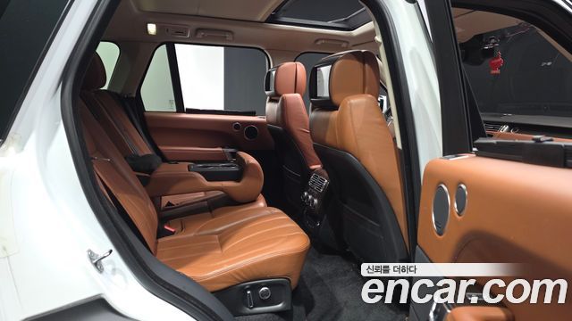 Land Rover Range Rover 2017 — photo 12