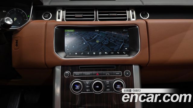 Land Rover Range Rover 2017 — photo 14